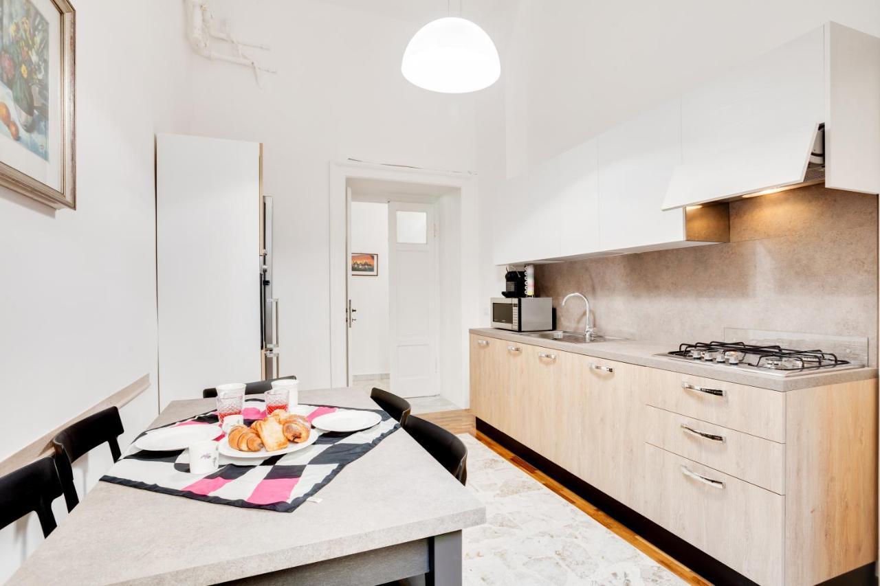 شقة Casa Cinzia Lungomare Exclusive Flat باري المظهر الخارجي الصورة