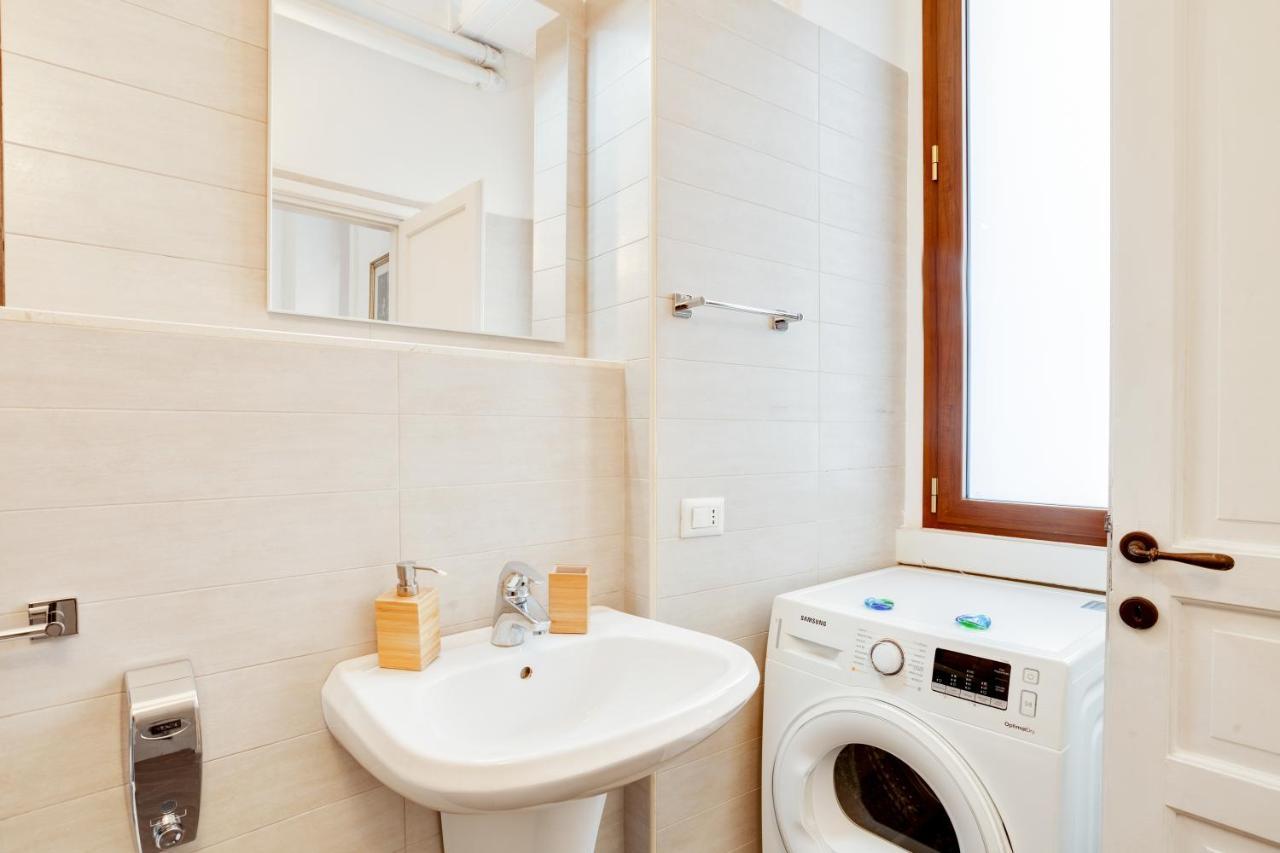 شقة Casa Cinzia Lungomare Exclusive Flat باري المظهر الخارجي الصورة