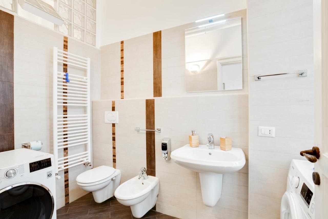 شقة Casa Cinzia Lungomare Exclusive Flat باري المظهر الخارجي الصورة