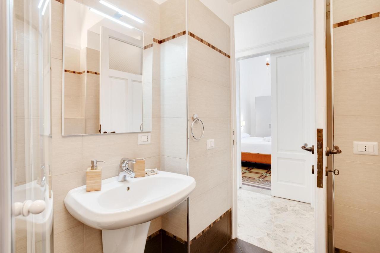 شقة Casa Cinzia Lungomare Exclusive Flat باري المظهر الخارجي الصورة