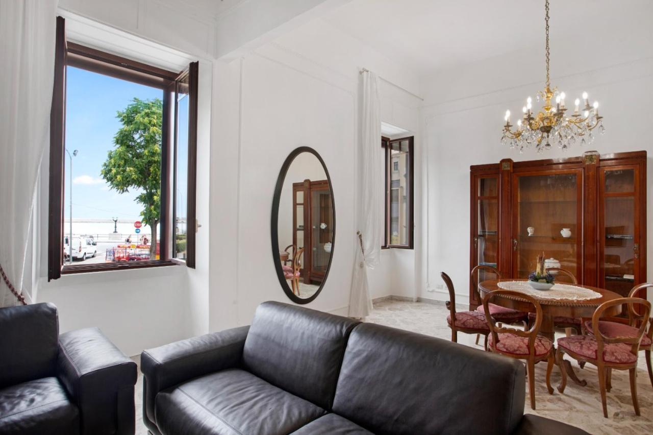 شقة Casa Cinzia Lungomare Exclusive Flat باري المظهر الخارجي الصورة